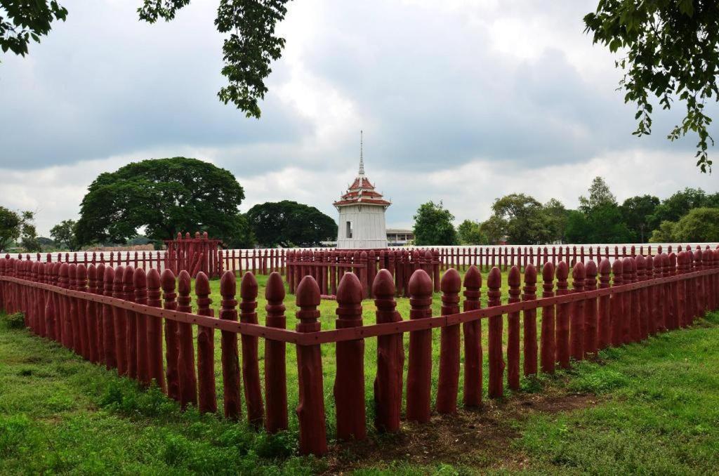 Oyo 384 Ban Sabaidee Hotel Phra Nakhon Si Ayutthaya Exterior foto