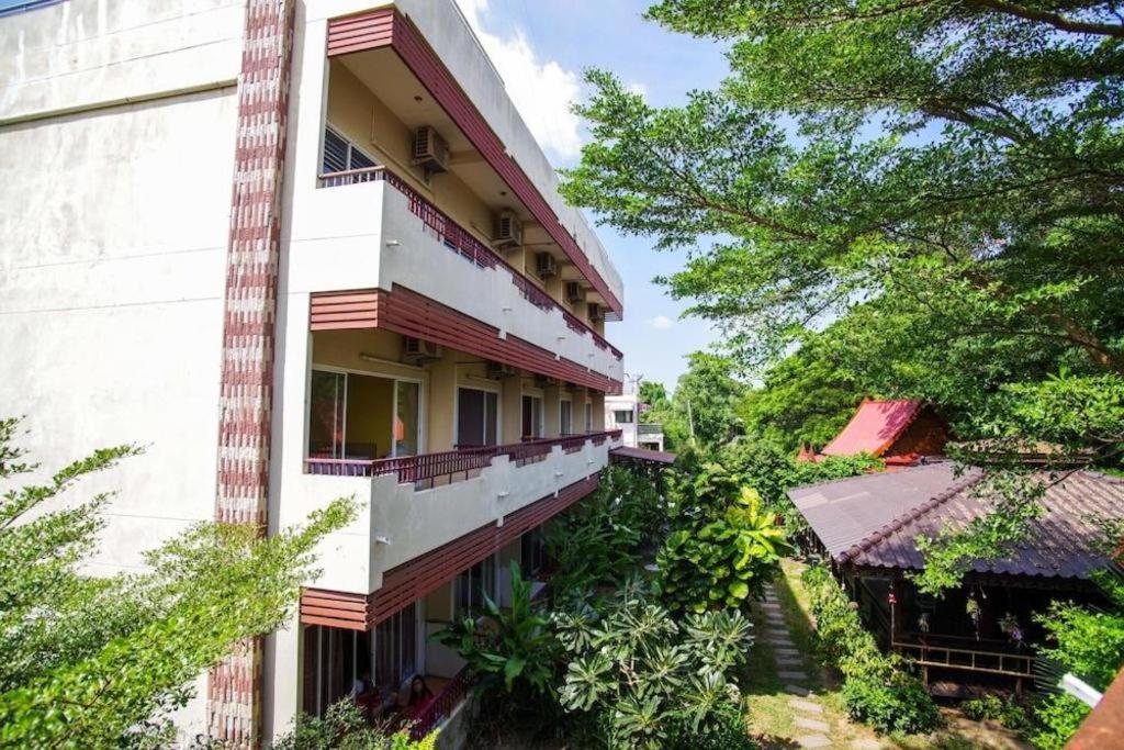 Oyo 384 Ban Sabaidee Hotel Phra Nakhon Si Ayutthaya Exterior foto